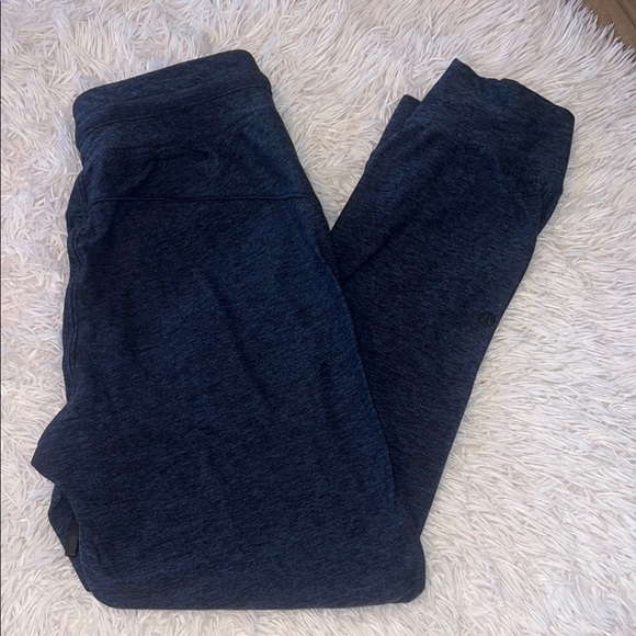 Lululemon ready to rulu joggers - Picture 1 of 4